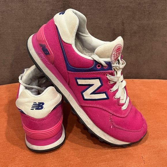 New Balance 574 Sneakers in Hot Pink and Blue size 7.5 US - Picture 1 of 10